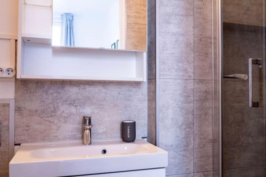 Le Ferdinand T2 En Hypercentre Apartment Poitiers Exterior photo
